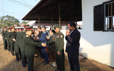 ຮອງຫົວໜ້າກົມໃຫຍ່ການເມືອງກອງທັບ ຢ້ຽມຢາມພະນັກງານບຳນານ ບ້ານຈັດສັນ 194