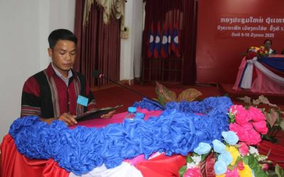 ຈາກການເຮັດຫຼາຍອາຊີບ ຫັນມາປູກພືດເປັນສິນຄ້າ ສ້າງລາຍຮັບໃຫ້ຄອບຄົວຫຼາຍຂຶ້ນ