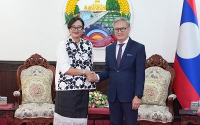 ລັດຖະມົນຕີກະຊວງການຕ່າງປະເທດ ຕ້ອນຮັບການເຂົ້າຢ້ຽມຂໍ່ານັບຂອງທູດ ແລະ ອຸປະທູດຕ່າງປະເທດປະຈໍາລາວ