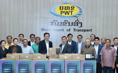 ຂະແໜງ ຍທຂ ທົ່ວປະເທດ ໄດ້ຮັບອຸປະກອນໂຄສະນາປູກຈິດສານຶກກ່ຽວກັບຄວາມປອດໄພທາງຫຼວງ