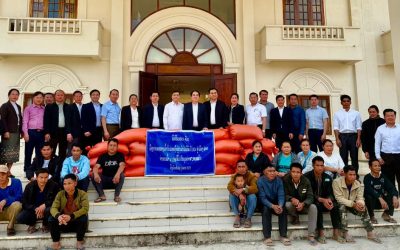 ມອບເຂົ້າຊ່ວຍເຫຼືອສຸກເສີນໃຫ້ປະຊາຊົນຜູ້ທີ່ຖືກຜົນກະທົບຈາກໄພພິບັດນ້ຳຖ້ວມຈຳນວນ 127 ໂຕນກ່ວາ.