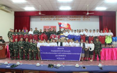 ສະຫະພັນແມ່ຍິງສະພາແຫ່ງຊາດ ພ້ອມດ້ວຍຄອບຄົວການນຳຂັ້ນສູງ ມອບເຄື່ອງອຸປະໂພກ-ບໍລິໂພກໃຫ້ກອງພັນໃຫຍ່ 497