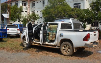 ກວດຢຶດຢາໄອສ໌ ນໍ້າໜັກ 770 ກິໂລກຣາມ ສ່ວນຄົນຂັບລົດໜີໄປໄດ້