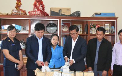 ກວດກາ ແລະ ລົບລ້າງໃບເກັບເງິນກອງທຶນ 1 ໂດລາຢູ່ແຂວງຊຽງຂວາງ