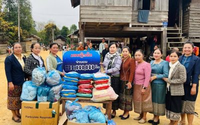 ພັນລະຍາການນໍາຂັ້ນແຂວງ ແລະ ຂັ້ນເມືອງ ມອບເຄື່ອງຊ່ວຍ ເຫຼືອບັນເທົາທຸກປະຊາຊົນ 3 ບ້ານ ເມືອງໄຊຈໍາພອນ