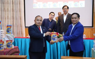 ແນະນຳປຶ້ມ “ເອົາລຸງເປັນແບບຢ່າງ”