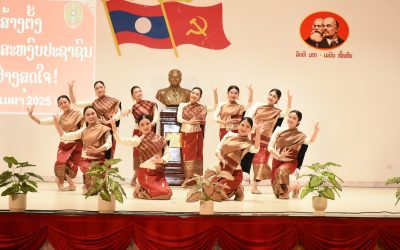 ສະແດງສິລະປະໃນໂອກາດຂໍ່ານັບຮັບຕ້ອນວັນສ້າງຕັ້ງກຳລັງ ປກສ ຄົບຮອບ 64 ປີ