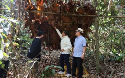 ຮອງປະທານ ສນຊ ຜູ້ປະຈໍາການ ຢ້ຽມຢາມ ເຜົ່າກຣີ