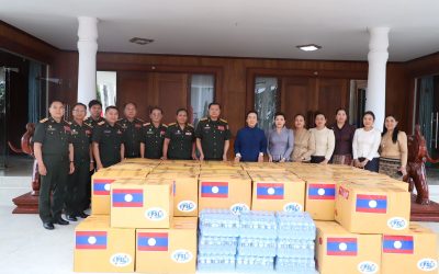 ຄອບຄົວການນໍາພັກ-ລັດ ມອບເຄື່ອງຊ່ວຍເຫຼືອໄພພິບັດແຜ່ນດິນໄຫວຢູ່ມຽນມາ