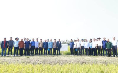 ປະທານສະພາແຫ່ງຊາດ ລົງຊຸກຍູ້ຕິດຕາມວຽກງານ ການສຶກສາຄົ້ນຄວ້າພັດທະນາແນວພັນເຂົ້າ