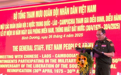 ຮອງຫົວຫນ້າກົມໃຫ່ຍເສນາທິການກອງທັບປະຊາຊົນຫວຽດນາມ ເຄື່ອນໄຫວຢ້ຽມຢາມ ບັນດາກ້ອນກຳລັງສວນສະໜາມ ທີ່ເຂົ້າຮ່ວມວັນປົດປ່ອຍພາກໃຕ້ຫວຽດນາມ ຄົບຮອບ 50 ປີ
