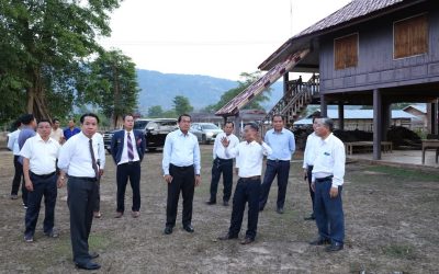 ເຈົ້າແຂວງຄໍາມ່ວນ ຕິດຕາມກວດກາ ການບູລະນະ ເຮືອນພັກຂອງ ທ່ານ ໜູຮັກ ພູມສະຫວັນ