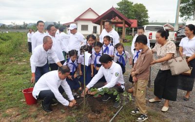 ເມືອງວຽງທອງ ສະເຫຼີມສະຫຼອງວັນປູກຕົ້ນໄມ້ແຫ່ງຊາດ ແລະ ວັນເດັກນ້ອຍສາກົນ