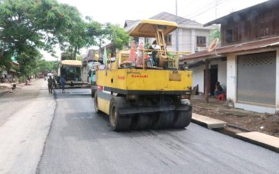 ອຸດົມໄຊ ສຸມໃສ່ພັດທະນາພື້ນຖານໂຄງລ່າງ ຍົກລະດັບເສັ້ນທາງ ຫຼາຍເສັ້ນໃນເທສະບານແຂວງ ເພື່ອເປັນການຈັດຕັ້ງປະຕິບັດແຜນພັດທະນາ