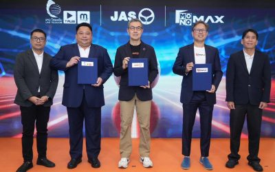 ກຸ່ມ ບໍລິສັດ ລາວໂທລະຄົມ ( Lao telecom, TPlus, MmoneyX ) ລົງນາມການຮ່ວມມືກັບ “JAS” ເປີດແພັກເກັດພຣີເມຍຫຼີກອັງກິດ ຜ່ານ “Monomax” ໃຫ້ຄົນລາວເບິ່ງບານເຕະແບບລາຍເດືອນ