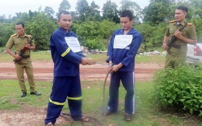 ຈັບແກ້ງ ລັກຕັດສາຍໄຟ ປອກທອງໄປຂາຍ ພ້ອມມົ້ວສຸມເສບຢາເສບຕິດ