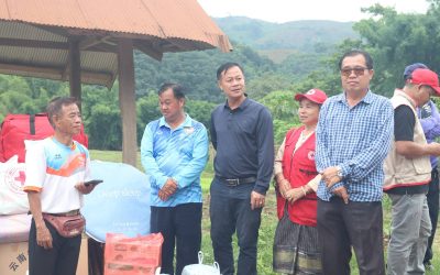 ພິທີມອບເຄື່ອງຊ່ວຍເຫຼືອບັນເທົາທຸກໃຫ້ຜູ້ຖືກໄພພິບັດນໍ້າຖ້ວມ ຢູ່ບ້ານປະນະ ເມືອງຫ້ວຍຊາຍ ແຂວງບໍ່ແກ້ວ