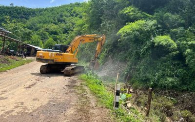 ເມືອງປາກແຊງ ເລັ່ງຕັດທາງເວັ້ນຊົ່ວຄາວຈຸດເສັ້ນທາງຂາດ ເຂດບ້ານສະຄີງ