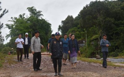 ຄະນະນໍາແຂວງຊຽງຂວາງ ກວດກາຄວາມເສຍຫາຍຈາກພາຍຸວິພາ ແລະ ມອບເຄື່ອງບັນເທົາທຸກໃຫ້ 2 ເມືອງ