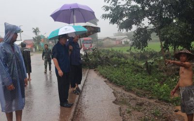 ຄະນະນໍາຂອງເມືອງຫ້ວຍຊາຍ ຕິດຕາມຜົນກະທົບຈາກໄພນ້ຳຖ້ວມ ຢູ່ບັນດາບ້ານພາຍໃນເມືອງ