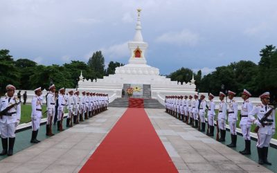 ປະທານປະເທດ ສ ກູບາ ວາງພວງມາລາ ຢູ່ອະນຸສາວະລີນັກຮົບນິລະນາມ