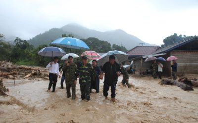 ມີຜູ້ເສຍຊີວິດ 3 ຄົນຈາກຜົນກະທົບພະຍຸບົວລອຍ ພັດຜ່ານບ້ານກໍໄຮ ເມືອງອະນຸວົງ