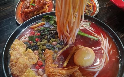 ເຝີຫອຍ ອາຫານທີ່ຂຶ້ນຊື່ລືຊາຂອງເມືອງຫຼິວໂຈ່ວ ເຂດກວາງຊີຂອງຈີນ