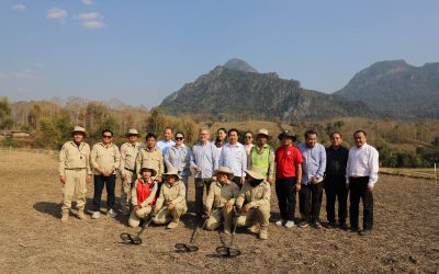 ລັດຖະມົນຕີກະຊວງການຕ່າງປະເທດ ລົງເຄື່ອນໄຫວແກ້ໄຂບັນຫາລະເບີດບໍ່ທັນແຕກ ຢູ່ແຂວງຫລວງພະບາງ