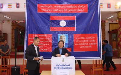 ຮອງປະທານປະເທດ ປ່ອນບັດເລືອກຕັ້ງ ສສຊ-ສສ ນວ ຢູ່ໜ່ວຍເລືອກຕັ້ງບ້ານໜອງບົວທອງເໜືອ