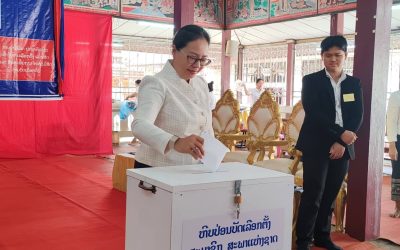 ບັນຍາກາດປ່ອນບັດເລືອກຕັ້ງ ສສຊ-ສສ ນວ ຢູ່ໜ່ວຍເລືອກຕັ້ງວັດໜອງບອນ