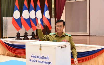 ກົມໃຫຍ່ການເມືອງ ປກສ ດຳເນີນການປ່ອນບັດເລືອກຕັ້ງ ສສຊ ແລະ ສສ ນວ