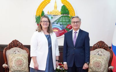 ລັດຖະມົນຕີກະຊວງການຕ່າງປະເທດ ແຫ່ງ ສປປ ລາວ ຕ້ອນຮັບການເຂົ້າຢ້ຽມຂໍ່ານັບຂອງ ເອກອັກຄະລັດຖະທູດ ການາດາ ປະຈໍາອາຊຽນ