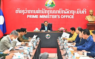 ລັດຖະບານ ແລະ ພາກສ່ວນກ່ຽວຂ້ອງ ຮ່ວມກັນປຶກສາຫາລືແກ້ໄຂບັນຫານໍ້າມັນເຊື້ອໄຟ
