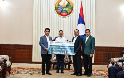 ຫຼາຍພາກສ່ວນມອບເງິນຊ່ວຍເຫຼືອແກ້ໄຂຄວາມທຸກຍາກ ແລະ ຜົນກະທົບຈາກພາຍຸໝາກເຫັບ