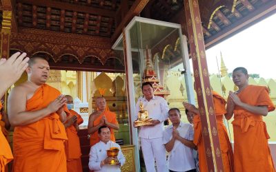ການນໍາ ແລະ ມວນຊົນຊາວນະຄອນຫຼວງອັງເຊີນພະຄຳລົງມາຫົດສົງນໍ້າໂອກາດບຸນປີໃໝ່ລາວ
