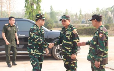 ລັດຖະມົນຕີກະຊວງປ້ອງກັນປະເທດ ລົງຕິດຕາມການສ້ອມແປງຟື້ນຟູກົມກອງ ຢູ່ກອງພັນໃຫຍ່ 11