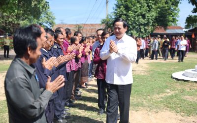 ທ່ານ ນາຍົກລັດຖະມົນຕີ ຊີ້ນຳວຽກງານ ຢູ່ຕາແສງຕຸ້ມລານ