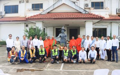 ເຄື່ອນຍ້າຍ ປະຕິສະຖານຮູບປັ້ນເຈົ້າອານຸວົງ ສູ່ສະໜາມກິລາເຈົ້າອານຸວົງ ຢ່າງເປັນທາງການ